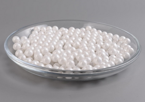 Las bolas de cerámica de la circona de las bolas del óxido de circonio de la alta precisión Zro2 llevan - resistente