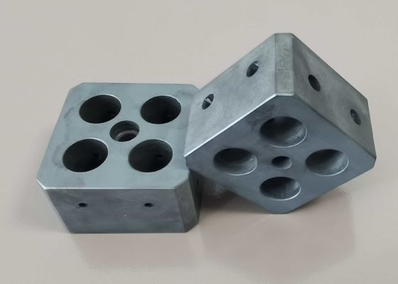 Voltaje de avería automotriz de la cerámica del nitruro de silicio SI3N4 20-25KV/mm