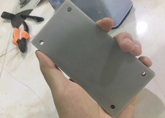 Cerámica de nitruro de aluminio gris con excelente resistencia química