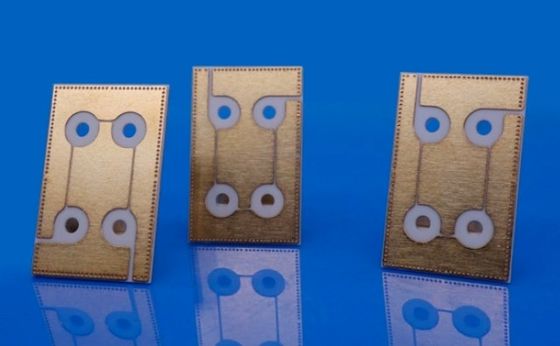 Cerámica metalizada de alta densidad de varios tamaños de alumina / ZTA / material Si3N4