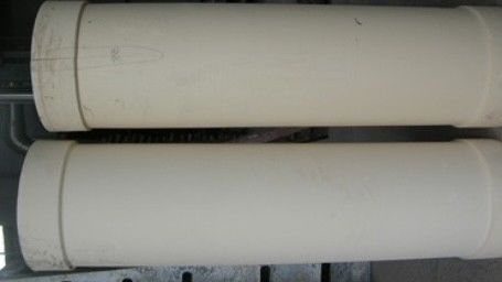 Tubo cerámico de gran tamaño de presión isostática de alta pureza 99,7% Al2O3 Tubo cerámico resistente a la abrasión y la corrosión