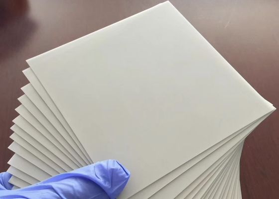 Desgaste de cerámica gris del nitruro de aluminio de AlN - 3.4-3.6g/Cm3 resistente