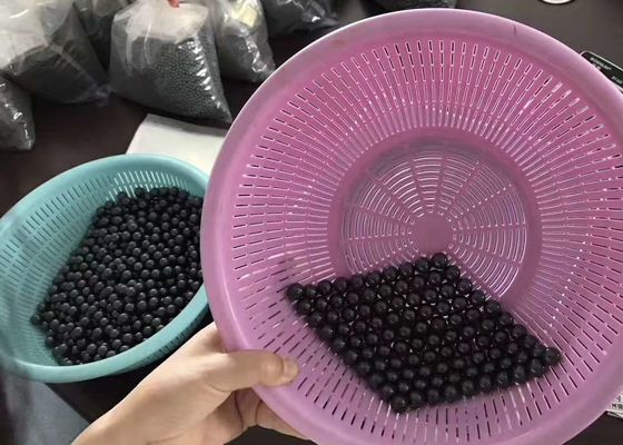 Bola de cerámica SI3N4 con la fuerza dieléctrica 18-20 KV/Mm de la resistencia de aislamiento 1012-1014 Ω.Cm